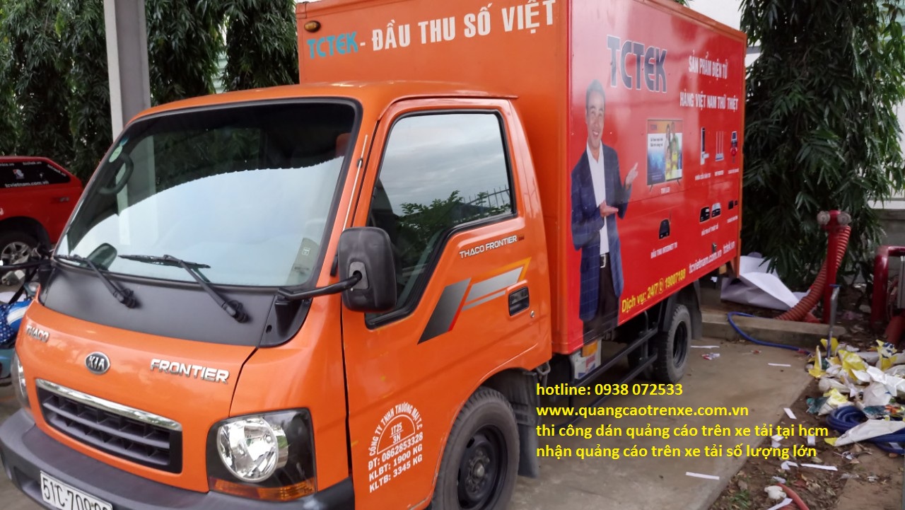 Dán quảng cáo trên xe tải